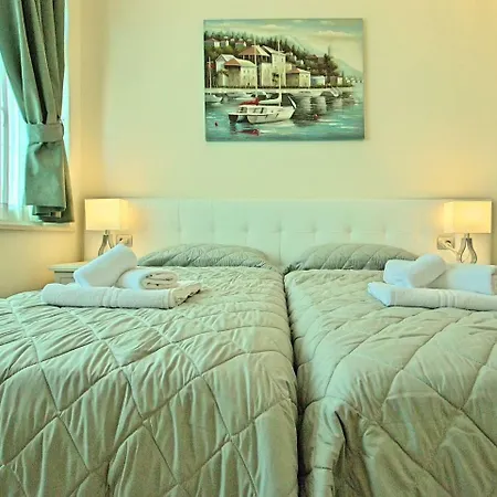 Perla Di Mare 4 Apartment *
