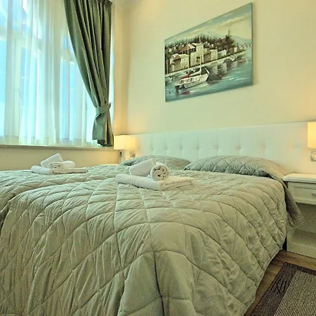 Perla Di Mare 4 *